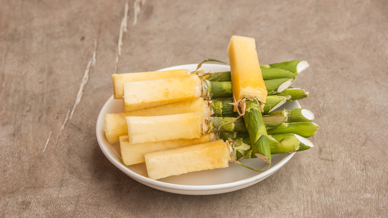 Elyxa Australian Organic Whole-food Supplements The,pineapple,core,(the,filling,in,the,center,of,the